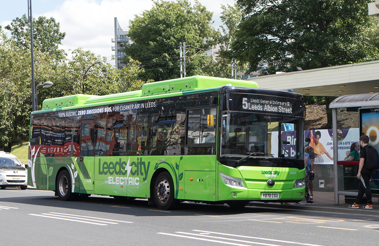 Leeds electric bus
