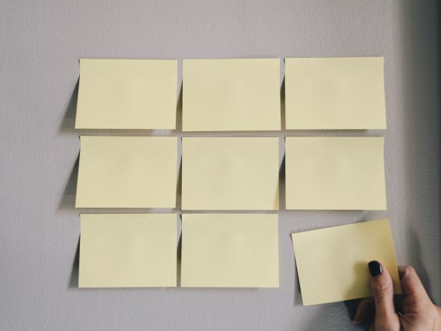 Post it notes on a wall